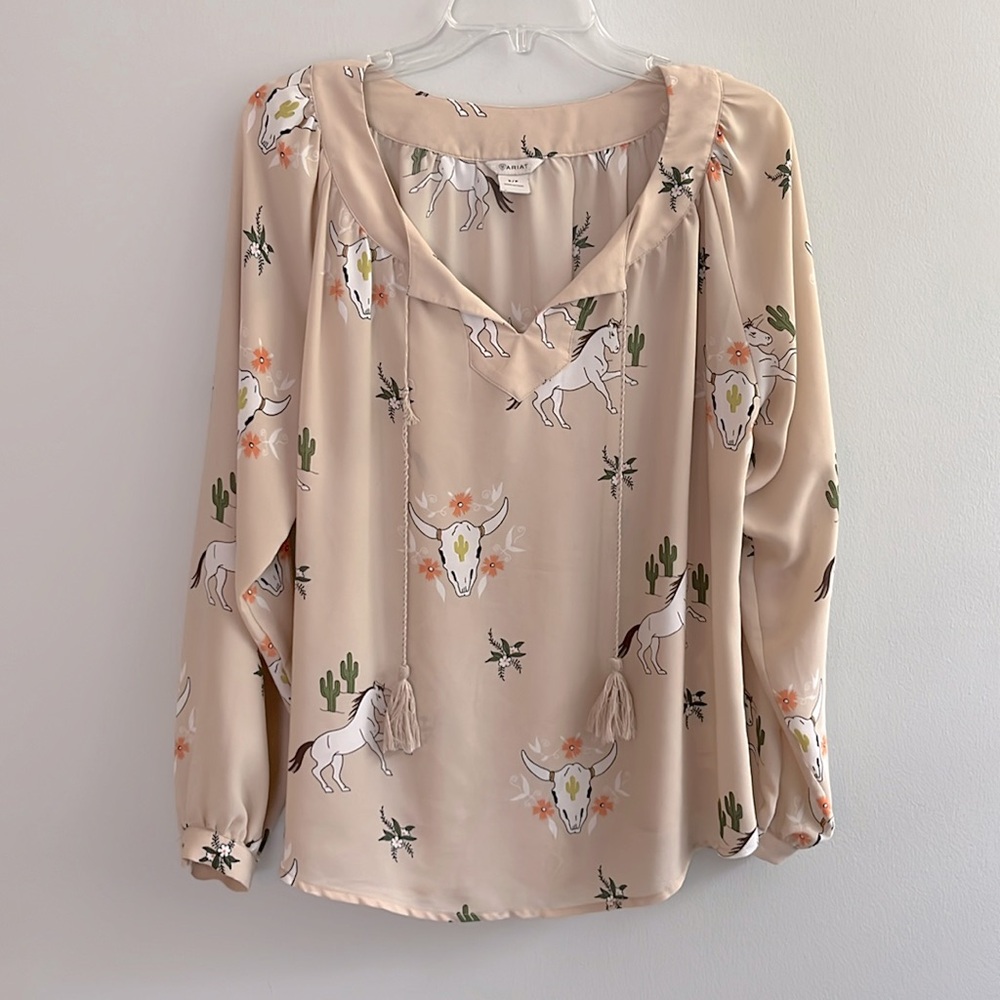 Ariat horse desert skull print flowy blouse